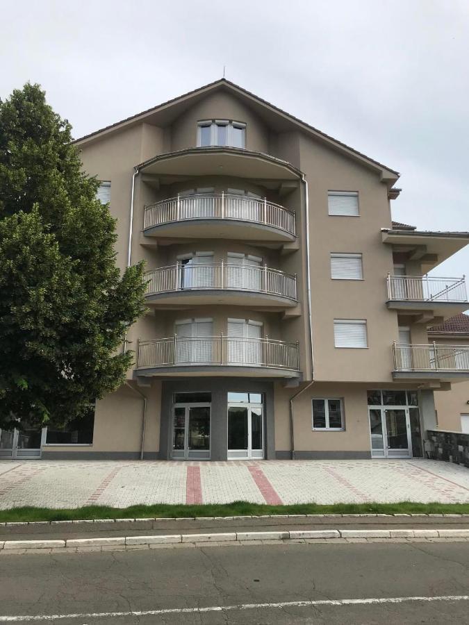 & Matin Breg Apartment *